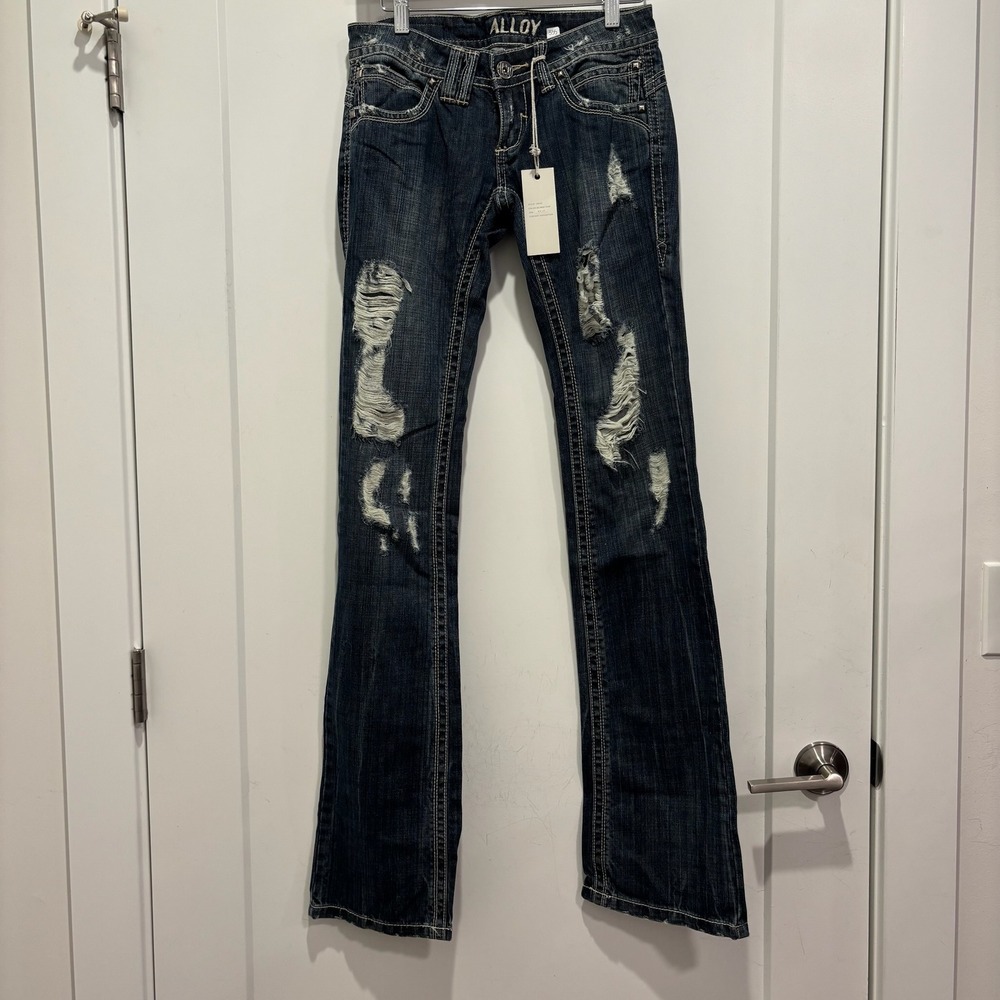 Alloy Apparel Distressed Bootcut Jeans W3 L37 Medium Wash Destroyed Denim 168345